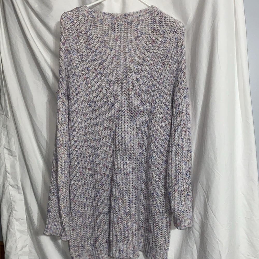 Sweater - Picture 4 of 4